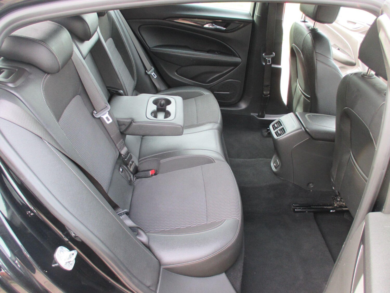 Used Vauxhall Insignia 2019 for sale - 77909268: Photo 29