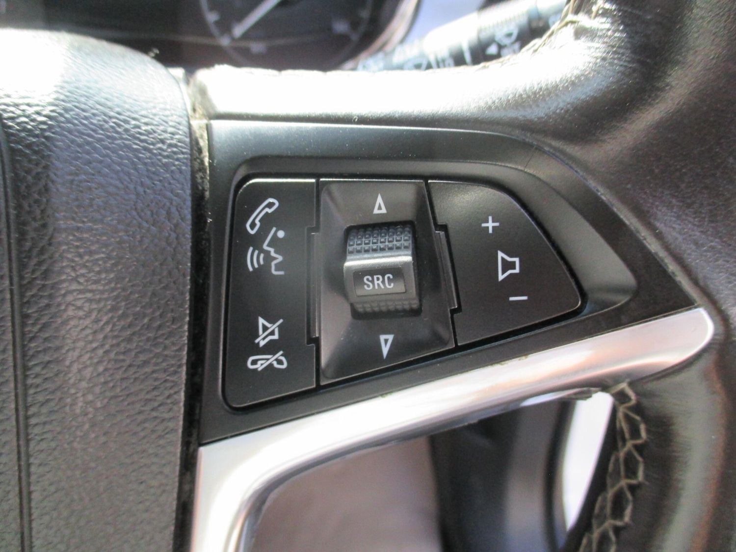 Used Vauxhall Mokka X for sale - 76728809: Photo 33