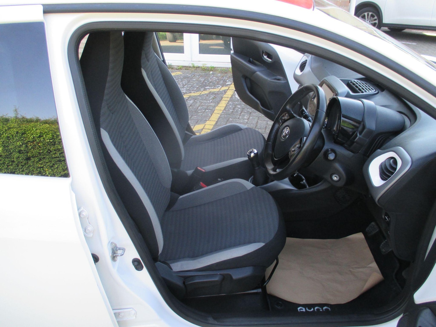 Vehicle 21
