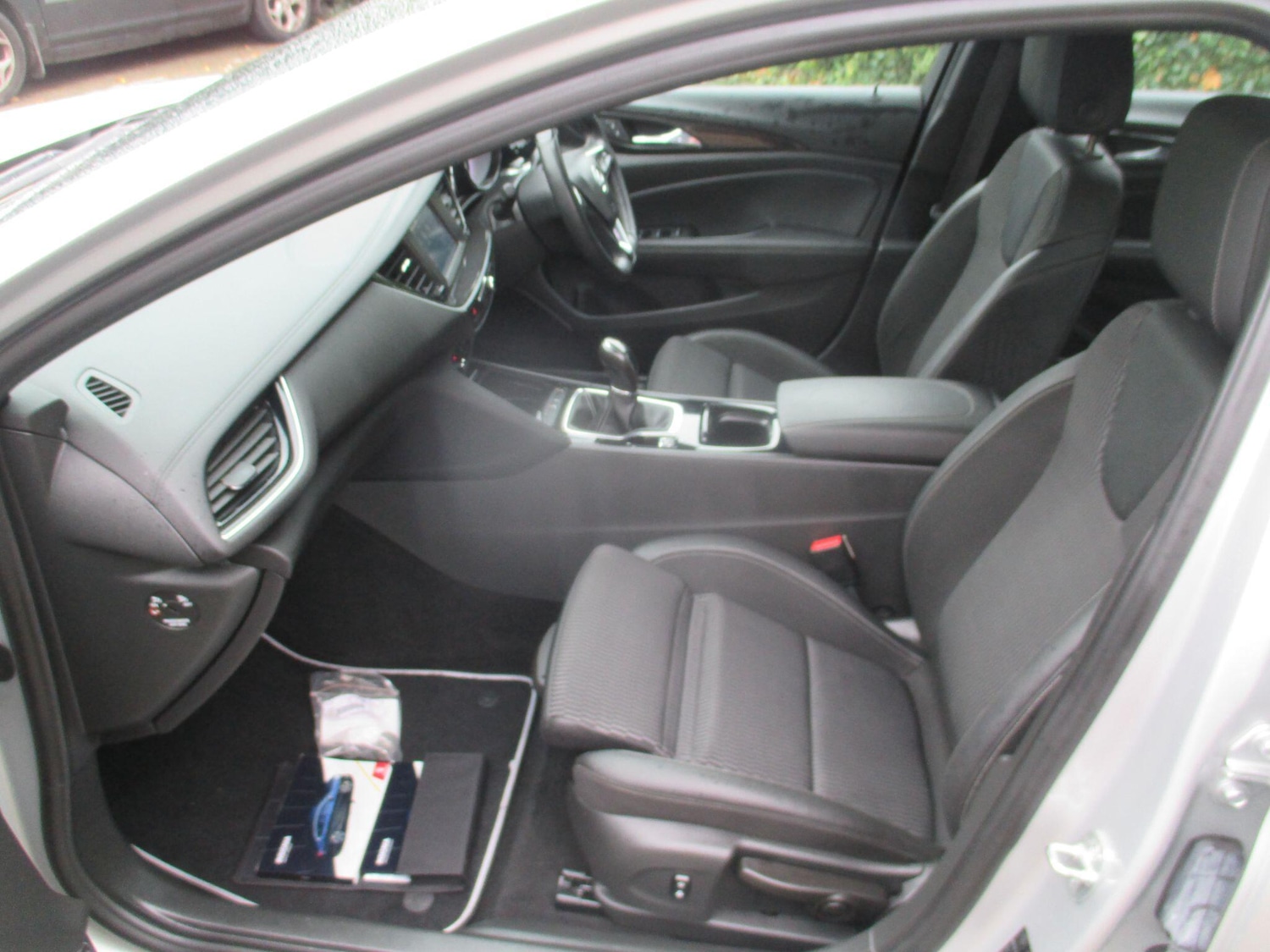 Used Vauxhall Insignia 2019 for sale - 76371569: Photo 25