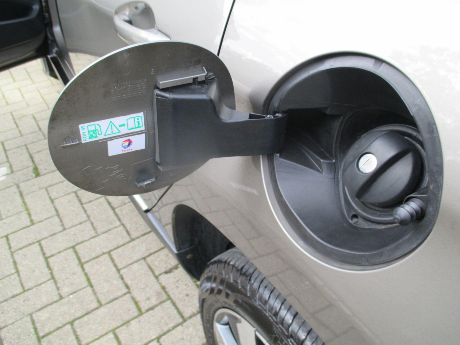 Vehicle 46