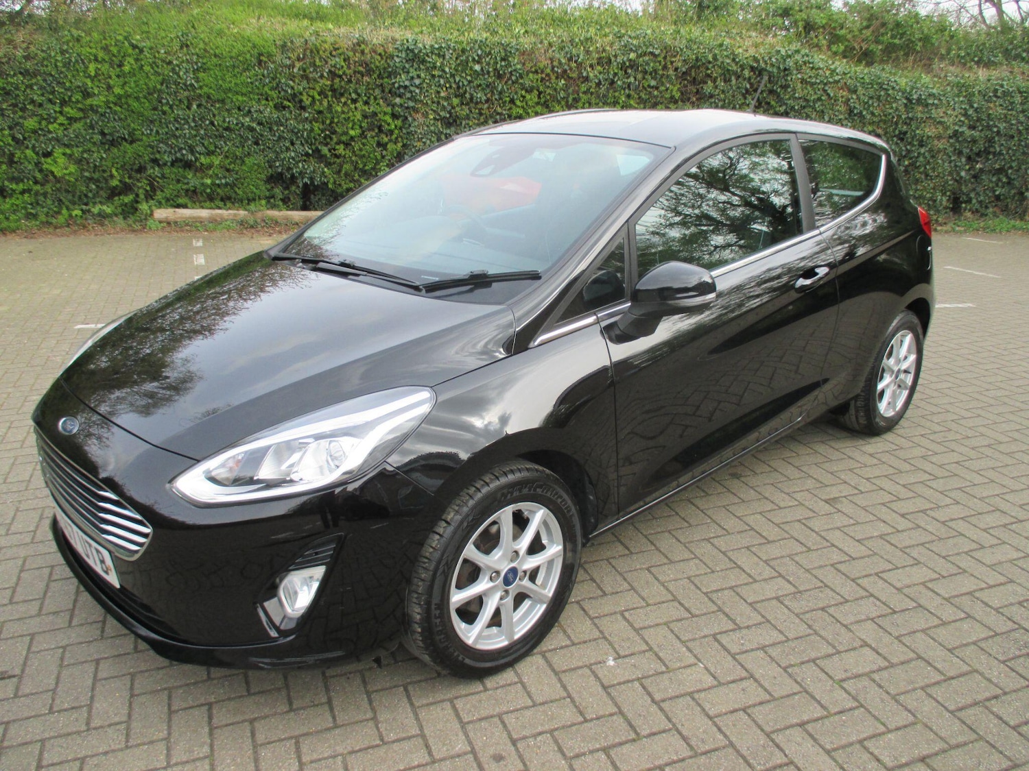 Used Ford Fiesta for sale - 78215085: Photo 2
