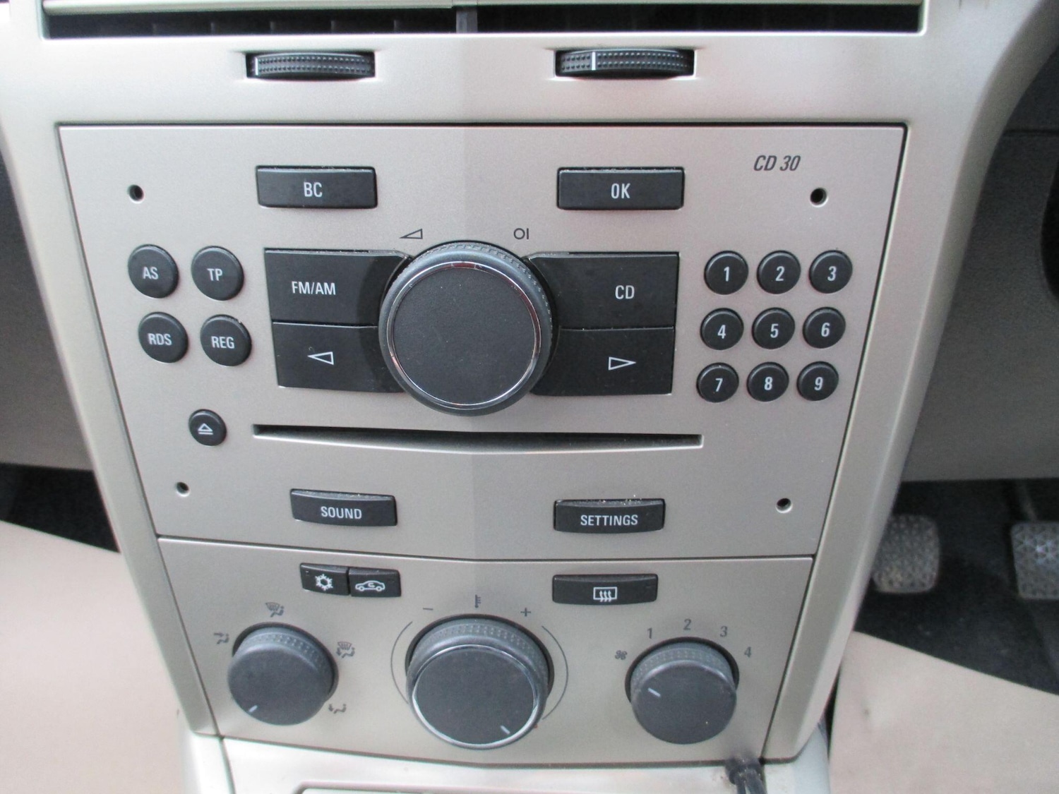 Used Vauxhall Astra 2009 for sale - 76887426: Photo 19