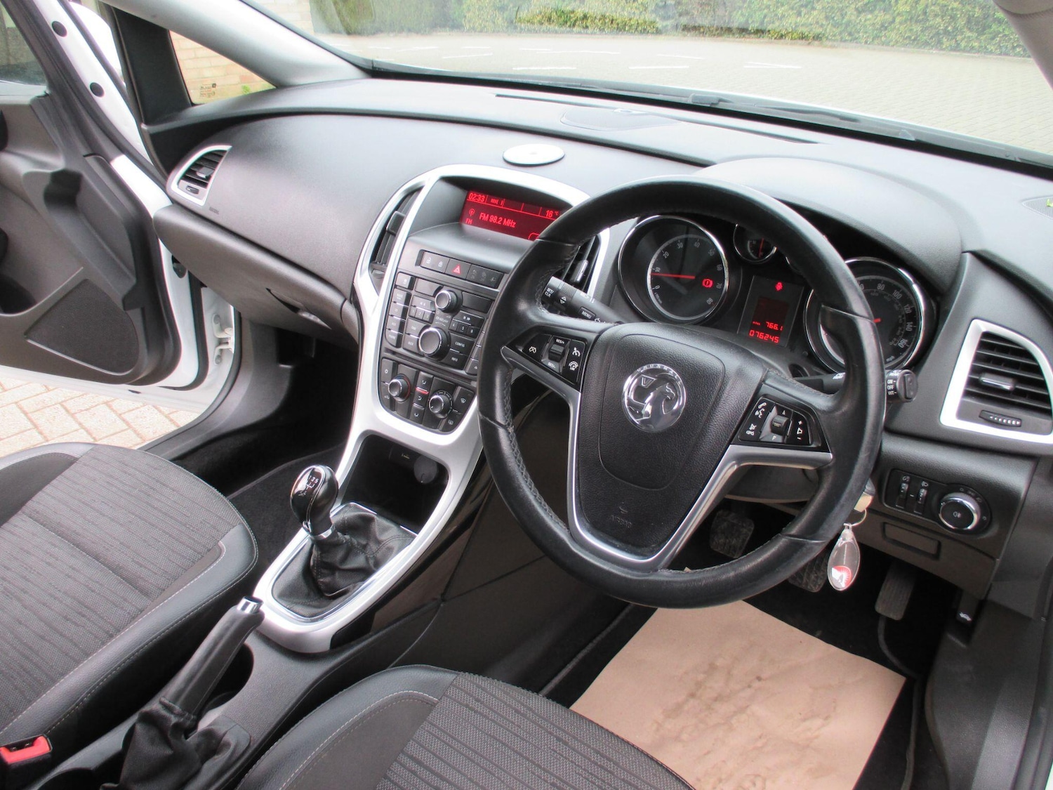 Used Vauxhall Astra 2016 for sale - 78147856: Photo 17