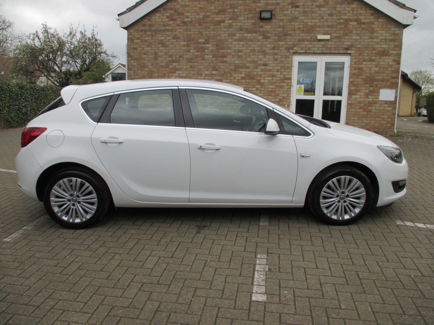 Used Vauxhall Astra 2016 for sale - 78147856: Photo 6