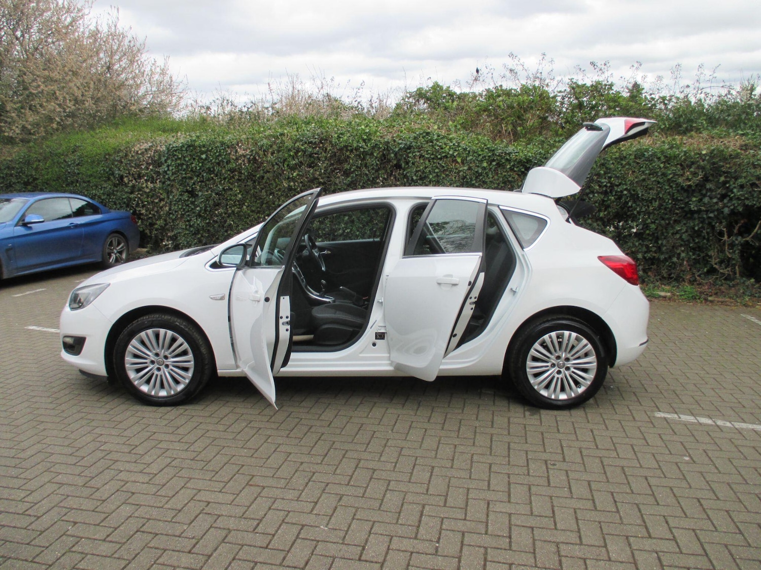 Used Vauxhall Astra 2016 for sale - 78147856: Photo 9