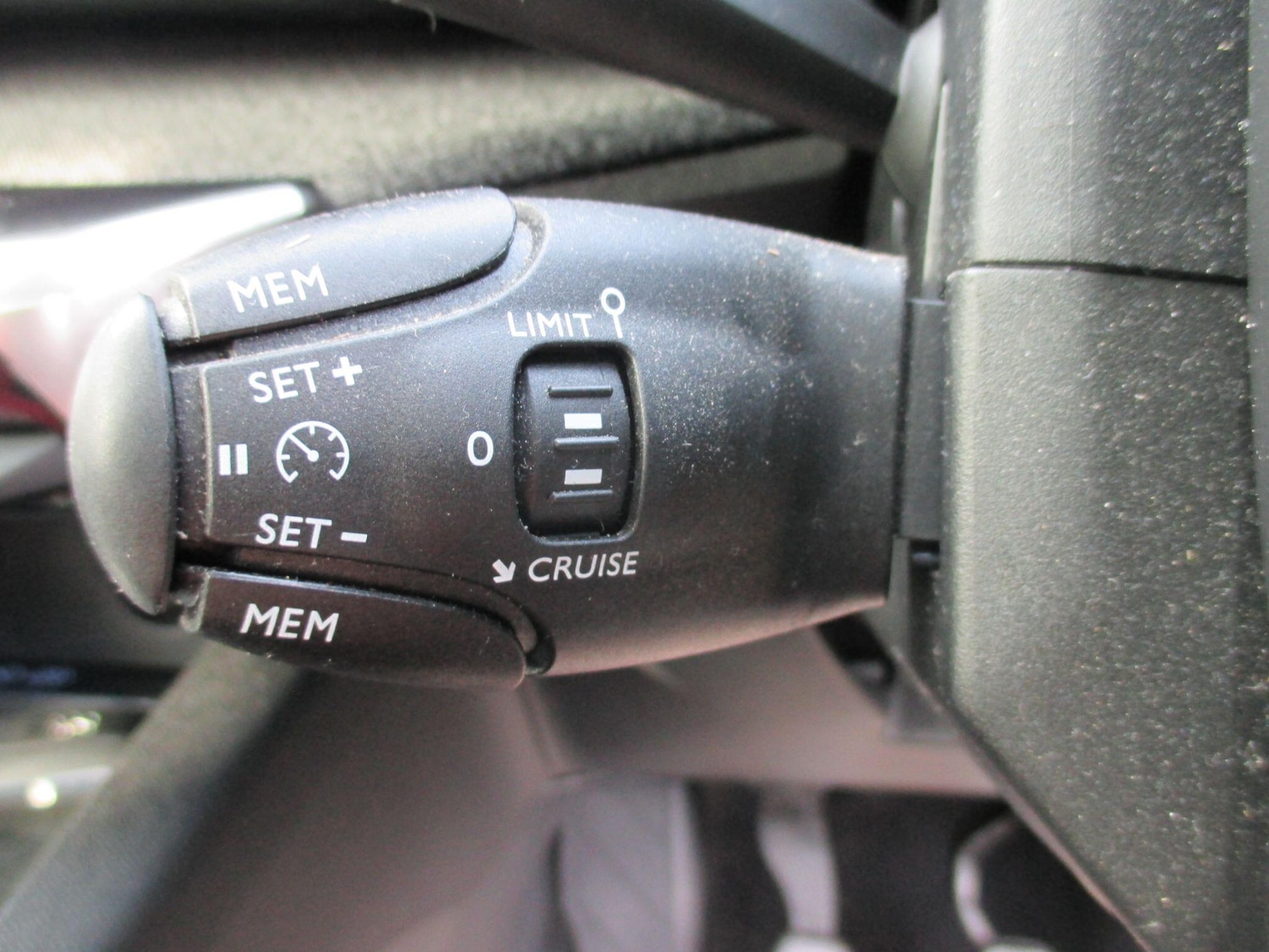 Used Peugeot 3008 for sale - 77824709: Photo 32