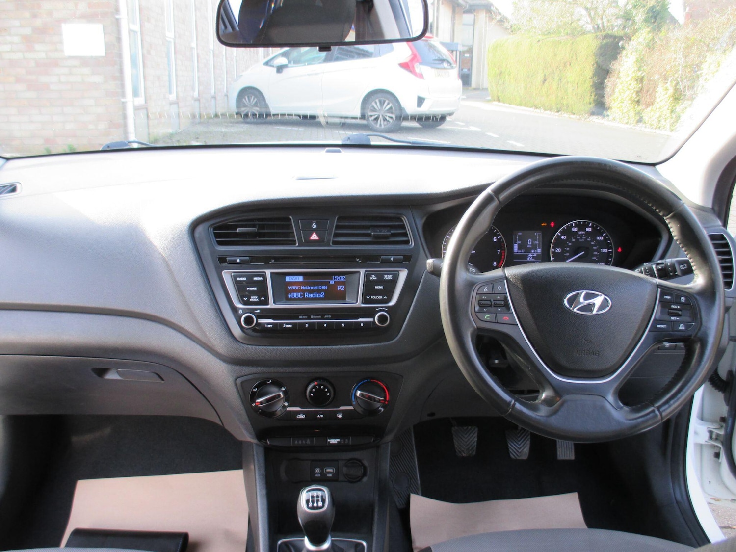 Used Hyundai i20 2017 for sale - 77783286: Photo 14