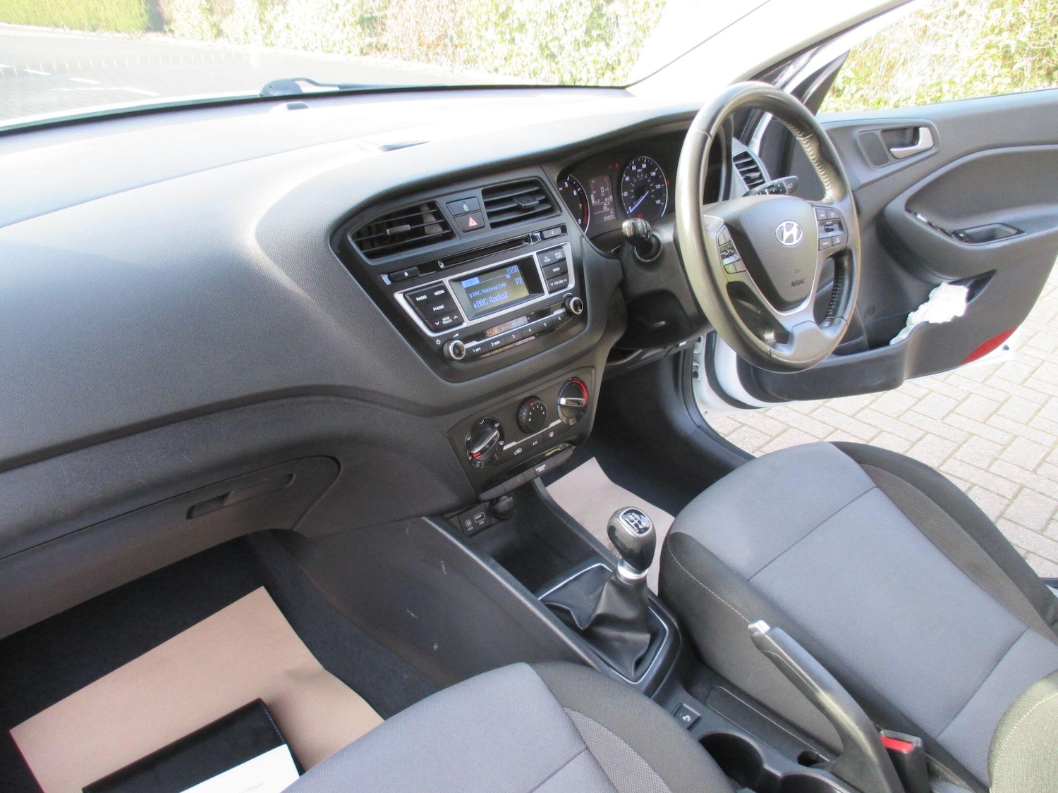 Used Hyundai i20 2017 for sale - 77783286: Photo 15