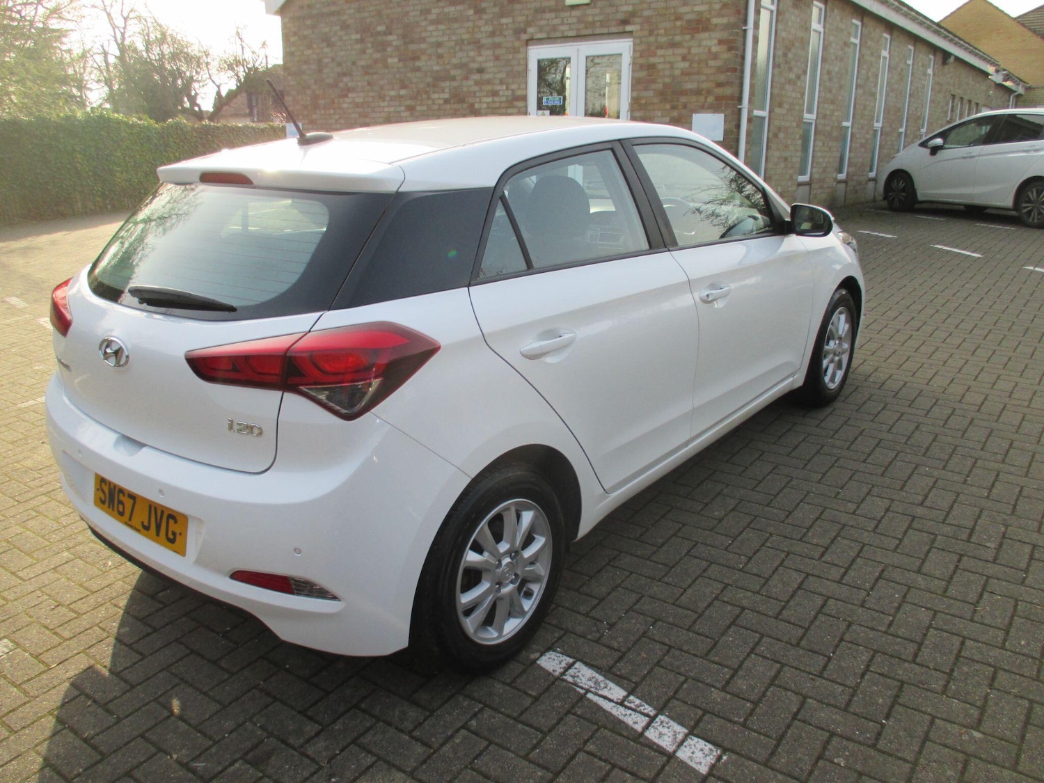 Used Hyundai i20 2017 for sale - 77783286: Photo 5