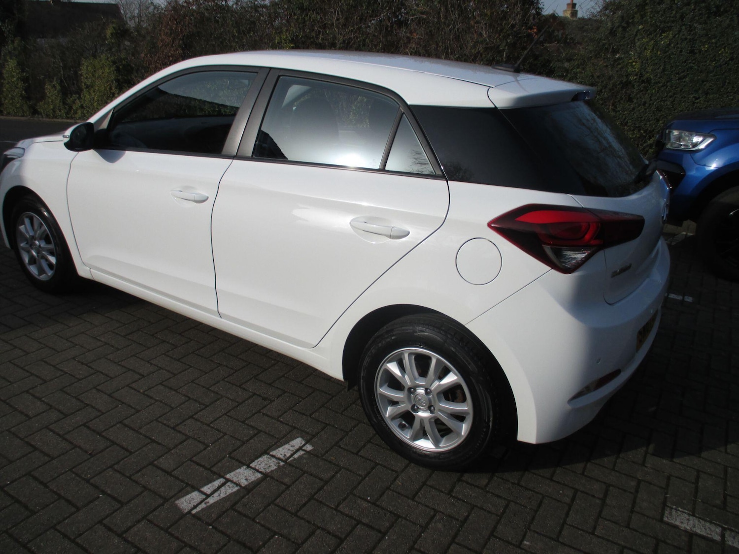 Used Hyundai i20 2017 for sale - 77783286: Photo 8