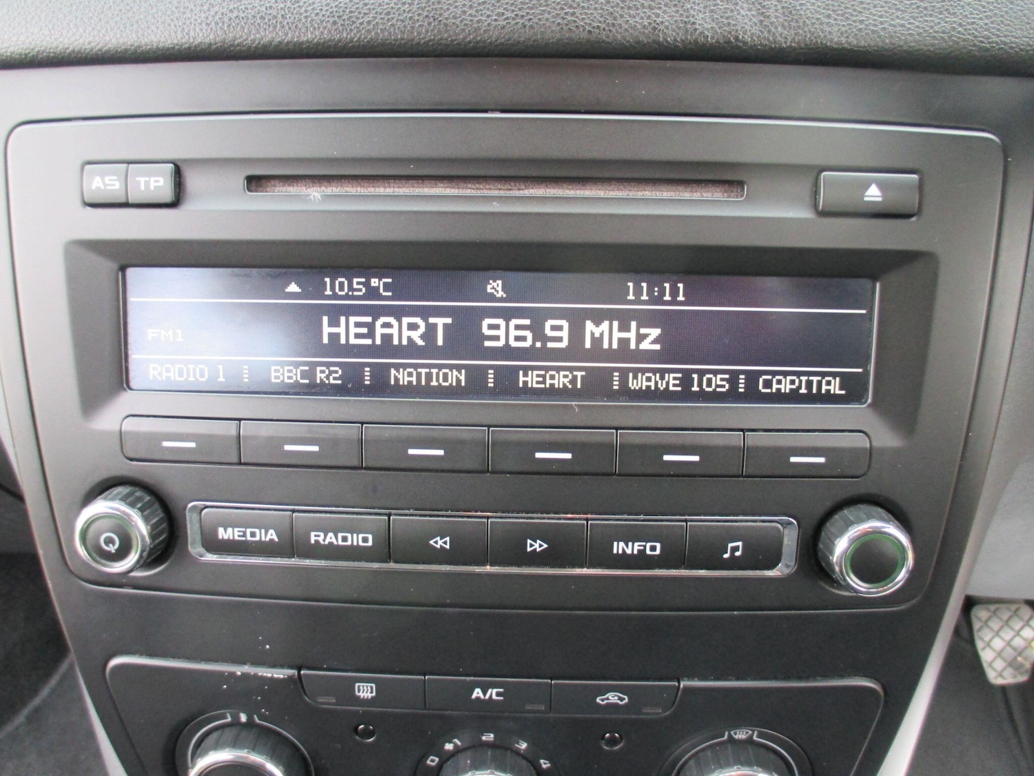 Used Skoda Yeti 2015 for sale - 77190954: Photo 19