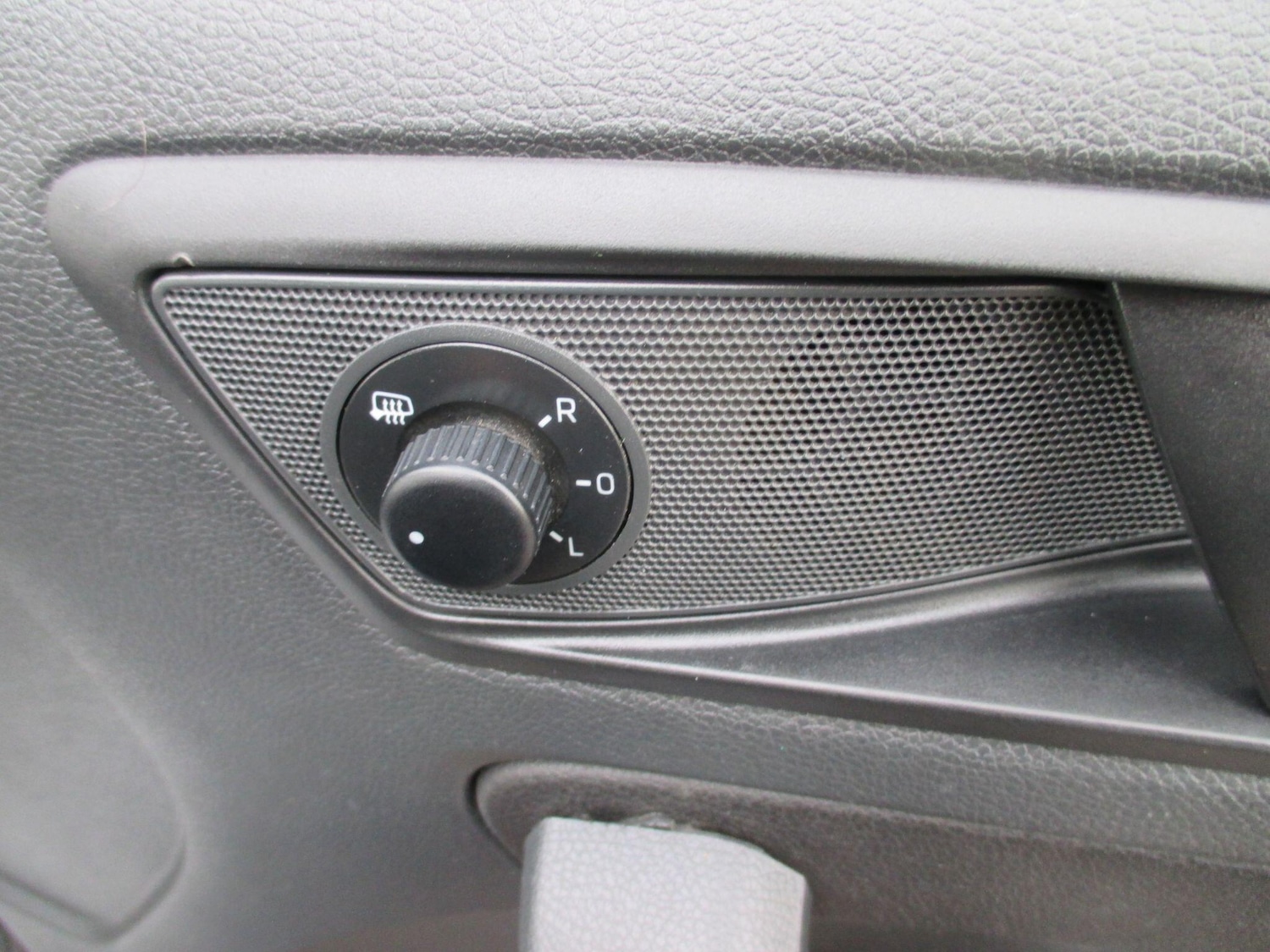 Used Skoda Yeti 2015 for sale - 77190954: Photo 41