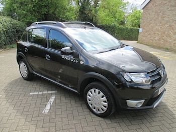 Used Dacia Sandero Stepway 2016 for sale - 78347904: Photo
