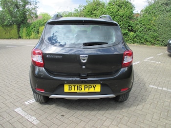Used Dacia Sandero Stepway 2016 for sale - 78347904: Photo