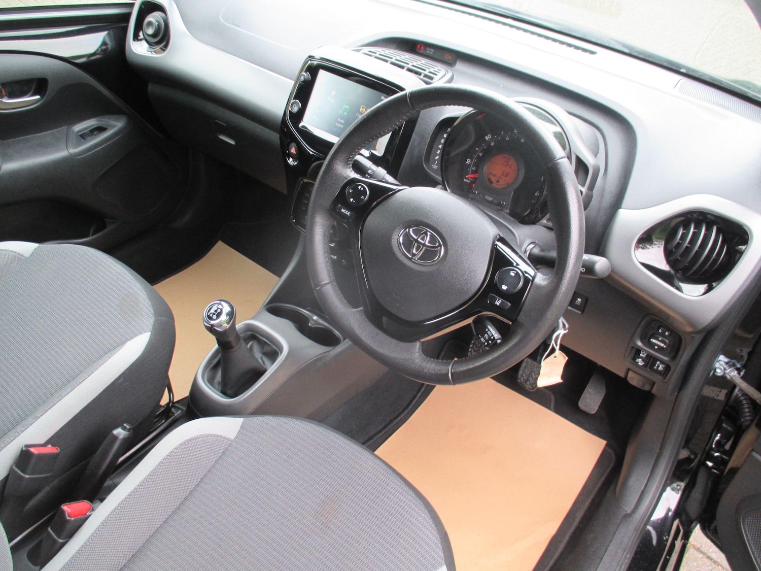 Used Toyota AYGO 2021 for sale - 76991894: Photo 17