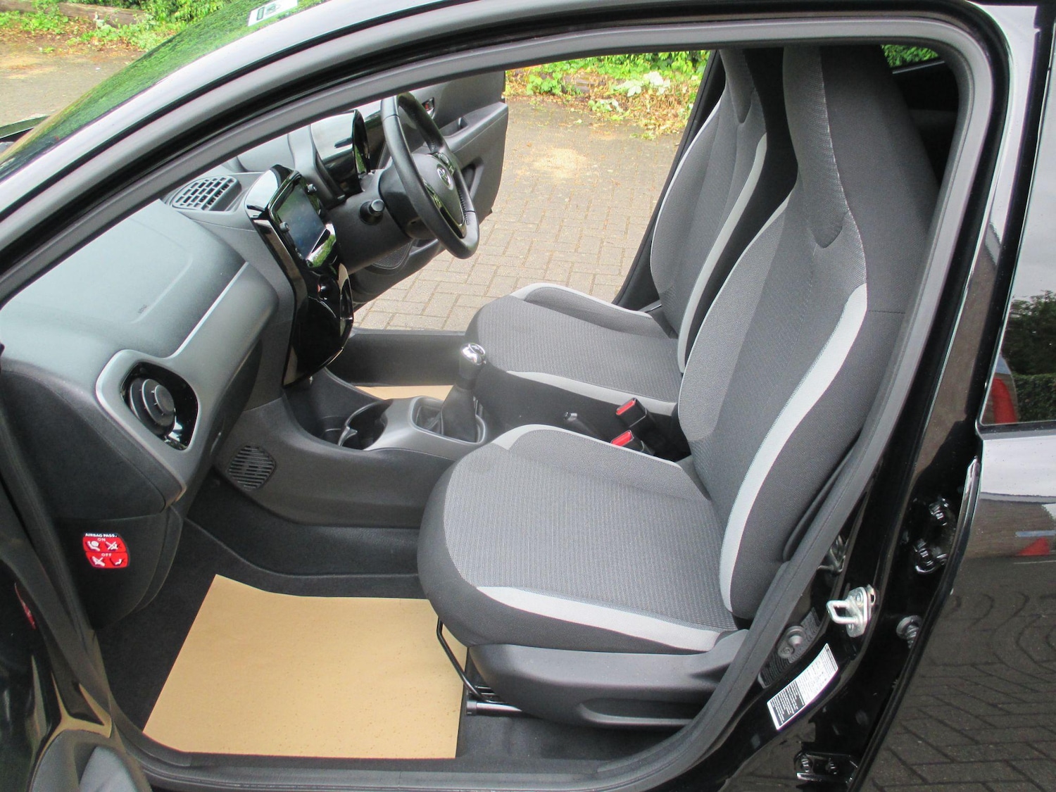 Used Toyota AYGO 2021 for sale - 76991894: Photo 24