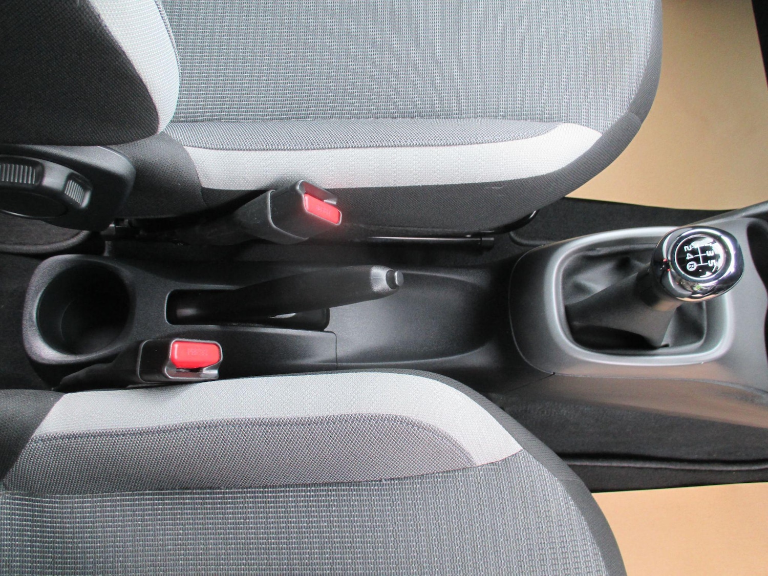 Used Toyota AYGO 2021 for sale - 76991894: Photo 37