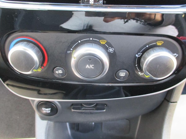 Used Renault Clio 2018 for sale - 76084772: Photo 20
