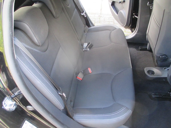 Used Renault Clio 2018 for sale - 76084772: Photo 27