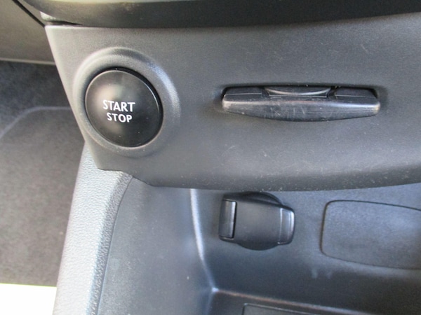 Used Renault Clio 2018 for sale - 76084772: Photo 35