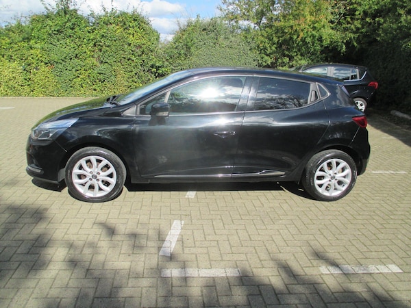 Used Renault Clio 2018 for sale - 76084772: Photo 7