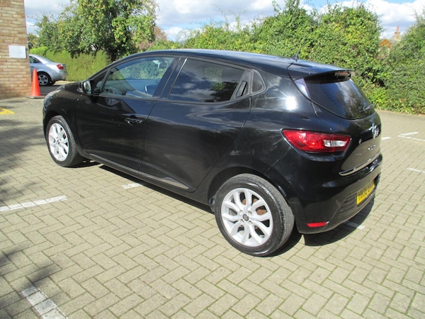 Used Renault Clio 2018 for sale - 76084772: Photo 8