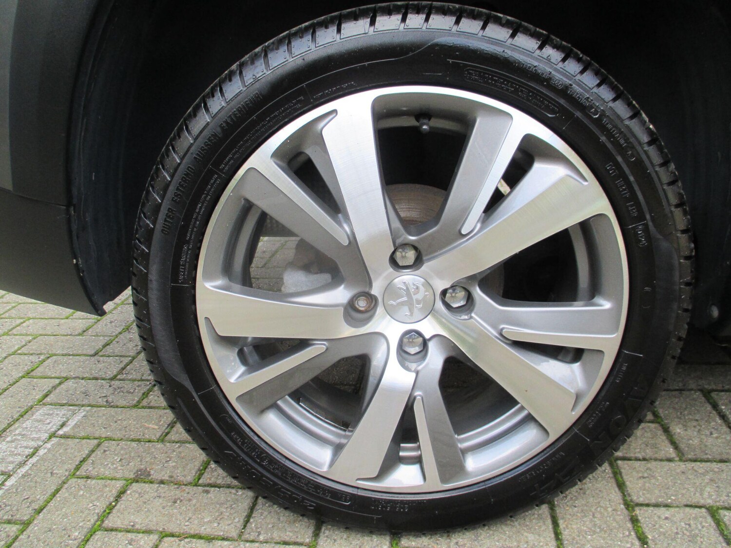 Used Peugeot 2008 2019 for sale - 76349690: Photo 12