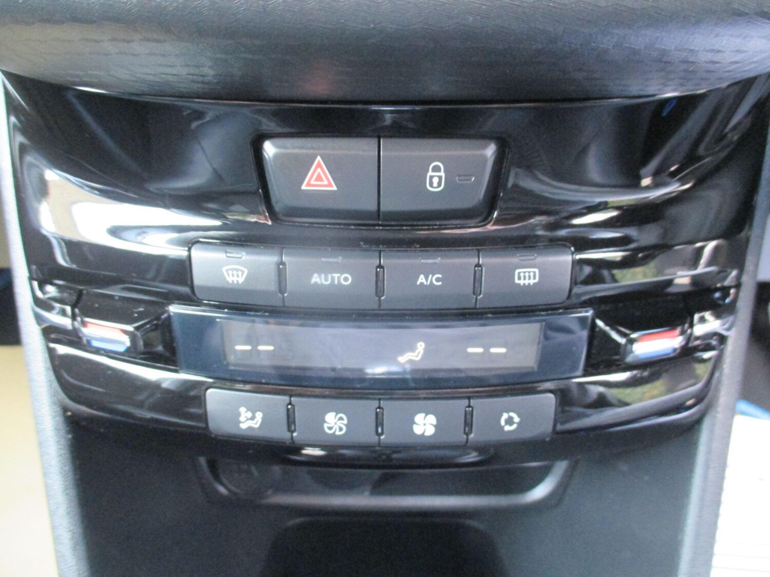 Used Peugeot 2008 2019 for sale - 76349690: Photo 21
