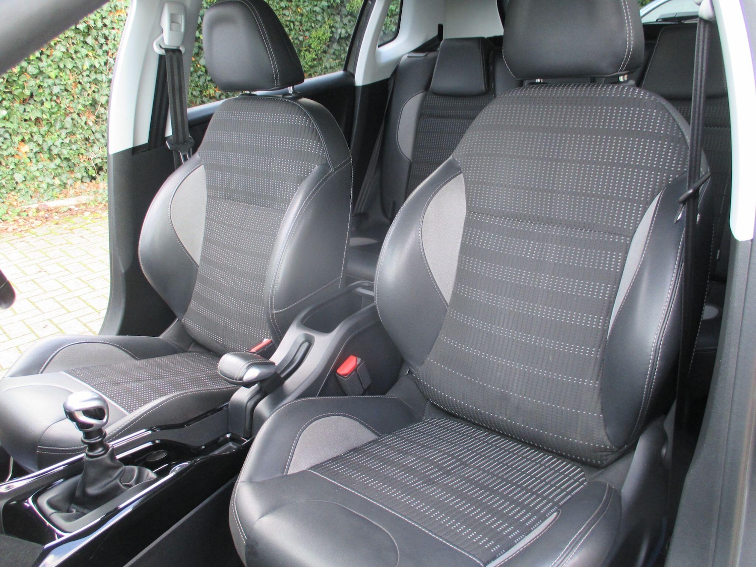 Used Peugeot 2008 2019 for sale - 76349690: Photo 26
