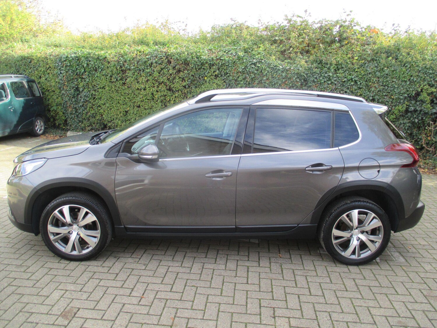 Used Peugeot 2008 2019 for sale - 76349690: Photo 8