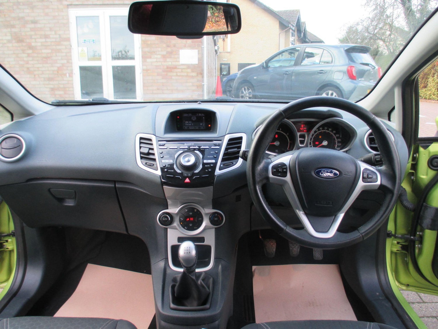 Used Ford Fiesta 2010 for sale - 76612698: Photo 14