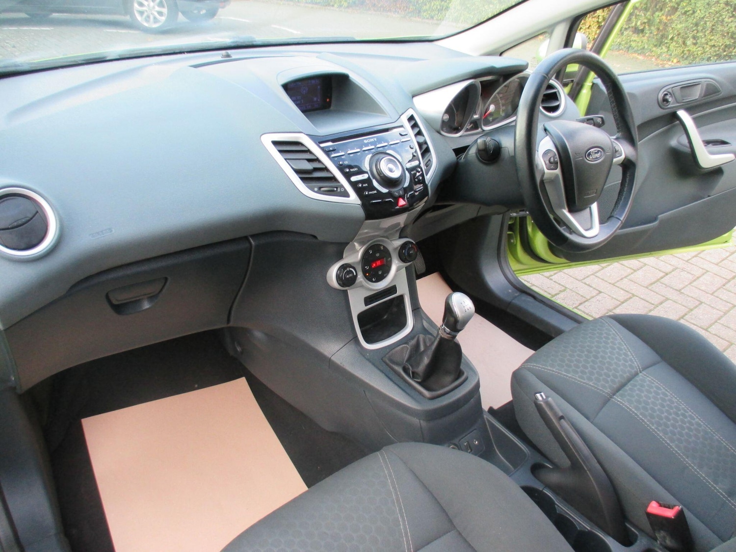 Used Ford Fiesta 2010 for sale - 76612698: Photo 15