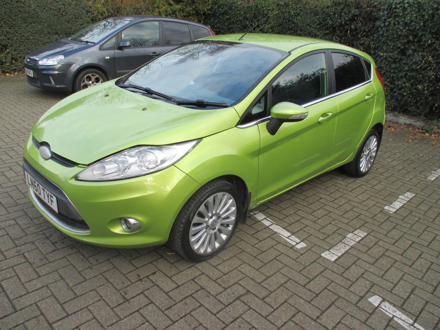 Used Ford Fiesta 2010 for sale - 76612698: Photo 2