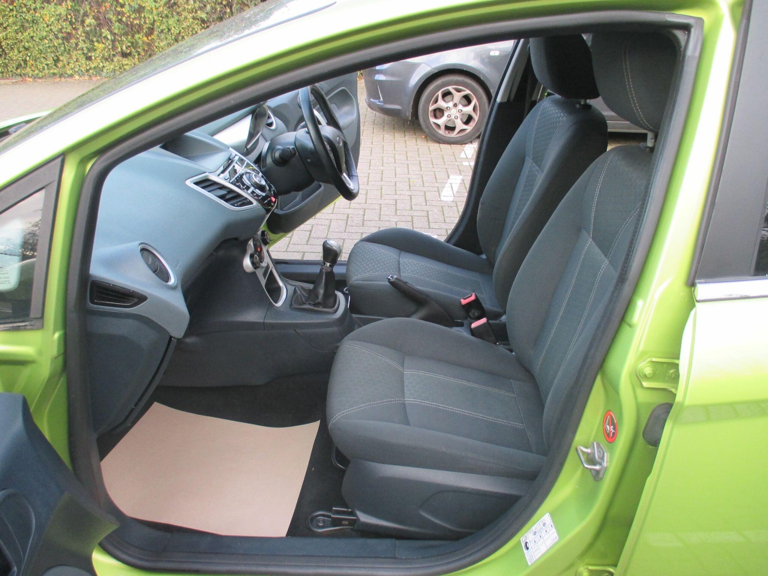 Used Ford Fiesta 2010 for sale - 76612698: Photo 24