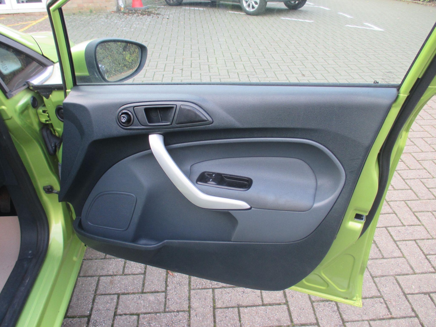 Used Ford Fiesta 2010 for sale - 76612698: Photo 35