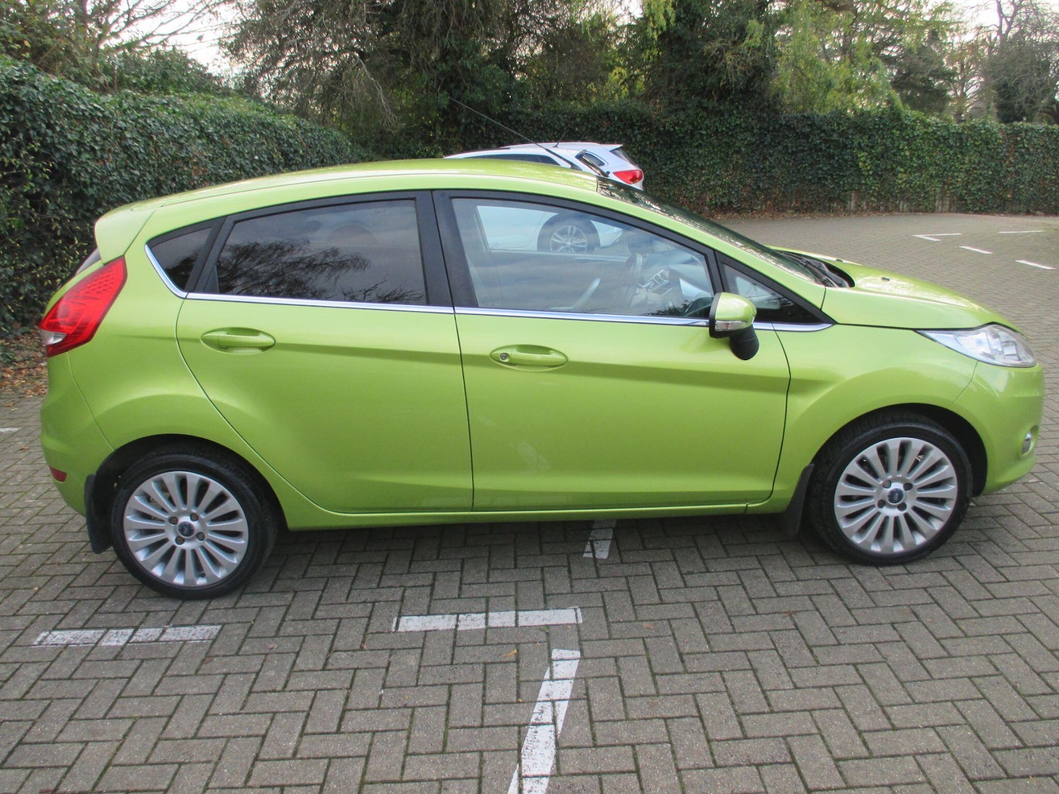 Used Ford Fiesta 2010 for sale - 76612698: Photo 6