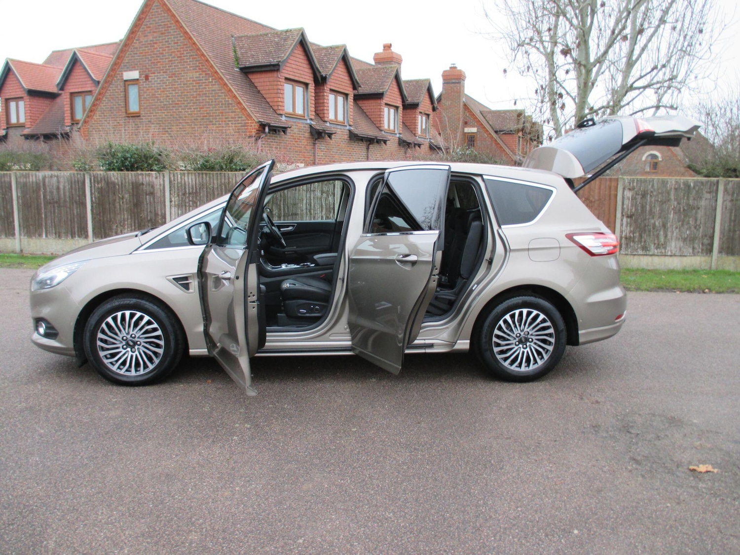 Used Ford S-Max 2019 for sale - 77387187: Photo 9