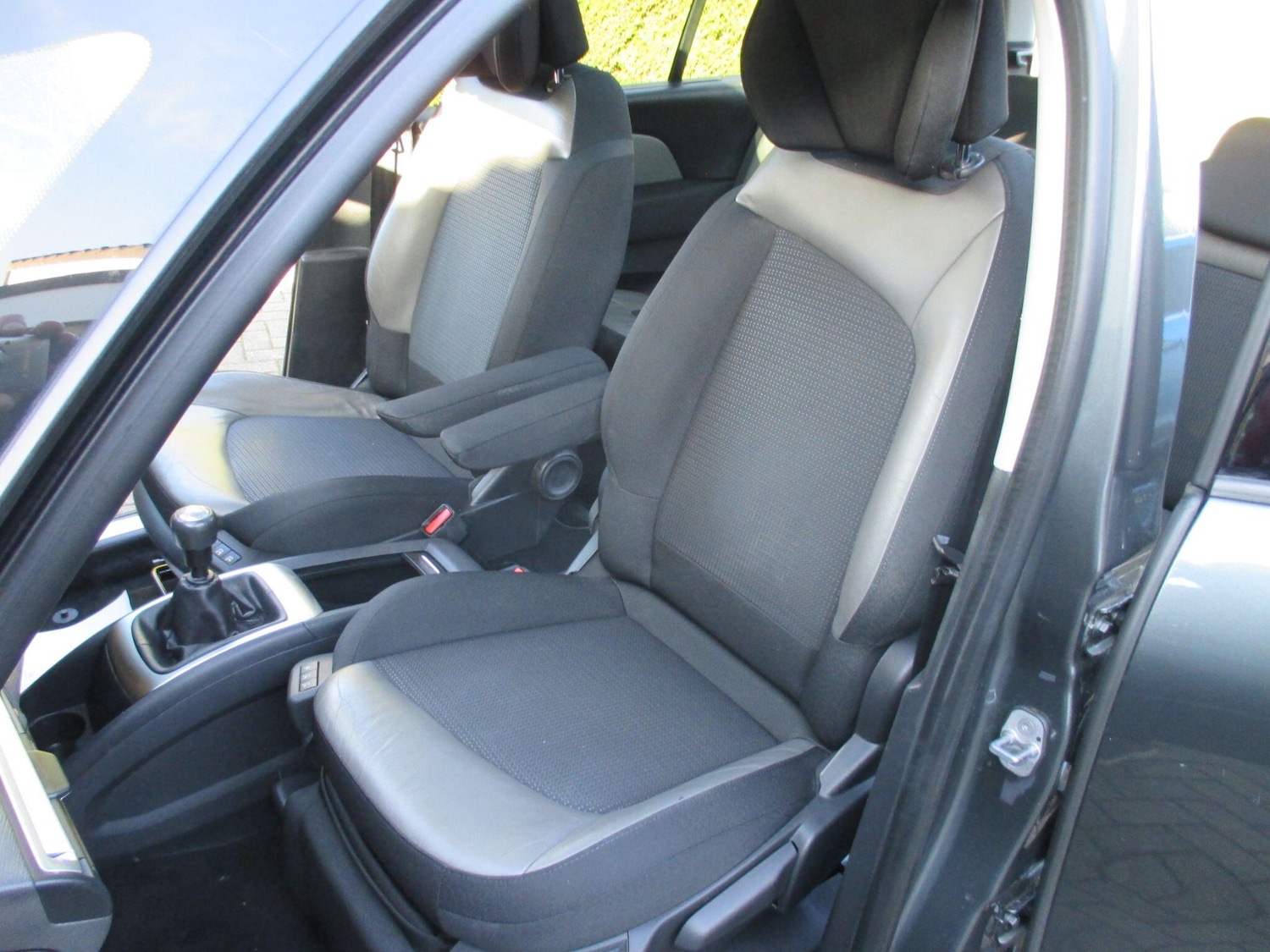 Used Citroen Grand C4 Picasso 2017 for sale - 77784148: Photo 24