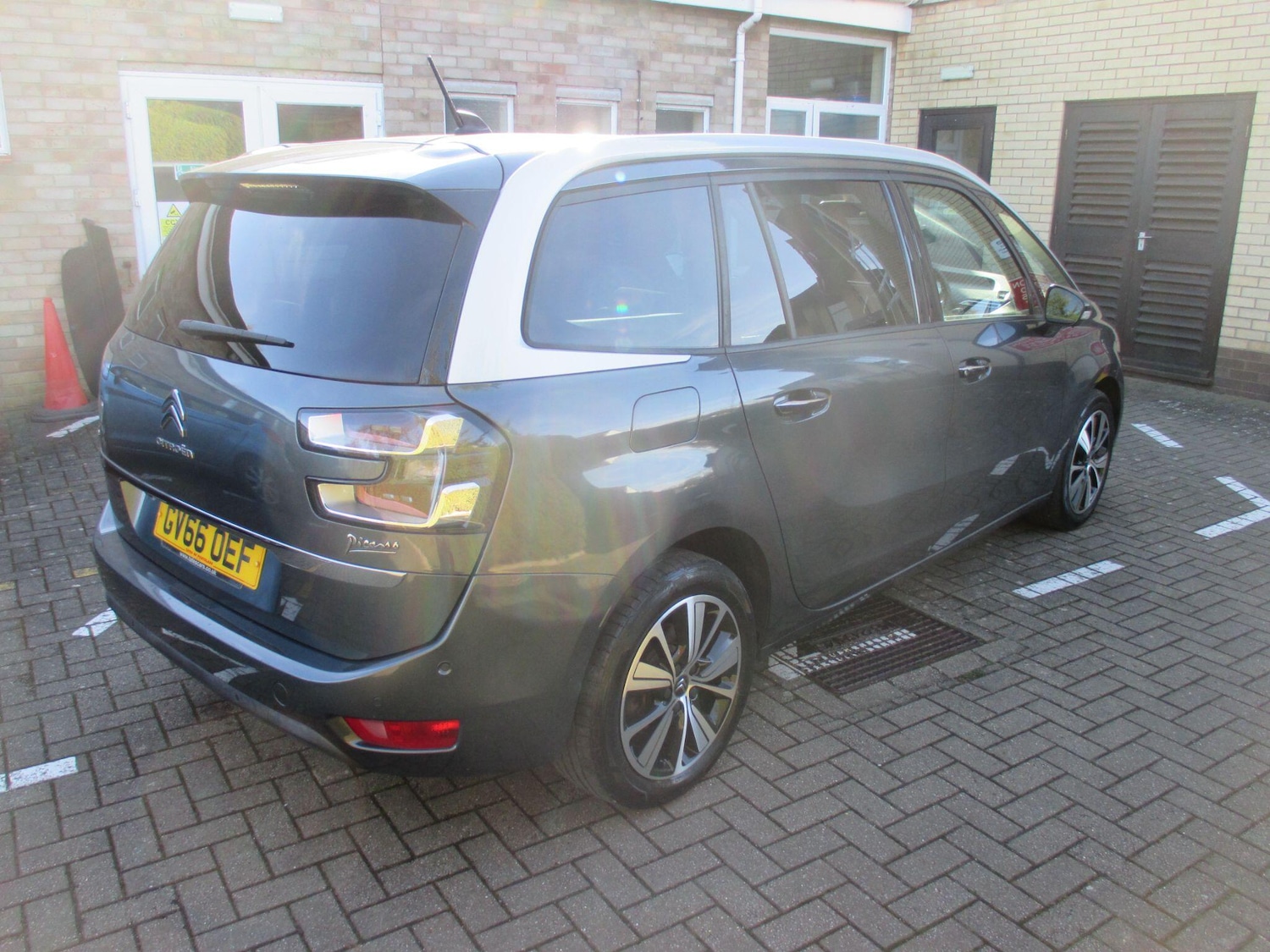 Used Citroen Grand C4 Picasso 2017 for sale - 77784148: Photo 5