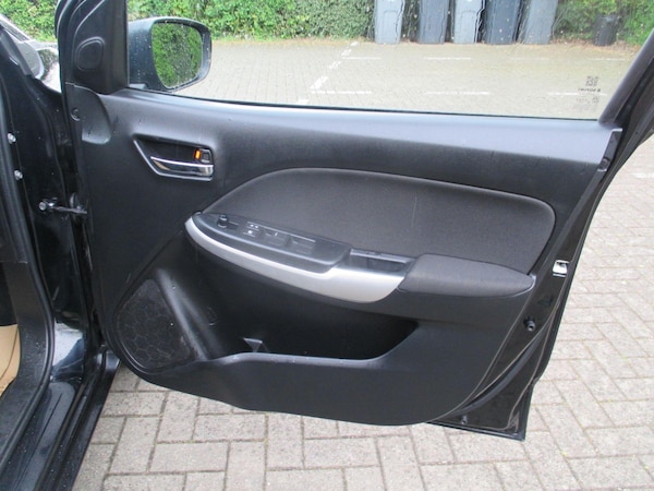 Used Suzuki Baleno 2017 for sale - 75751674: Photo 40