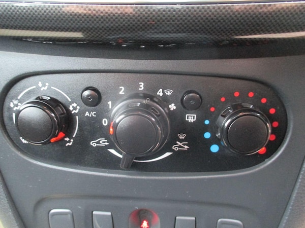 Used Dacia Sandero 2019 for sale - 76269610: Photo 16