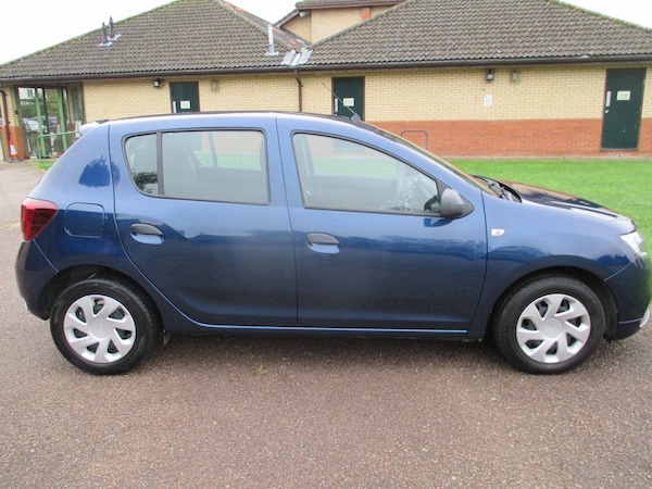 Used Dacia Sandero 2019 for sale - 76269610: Photo 4