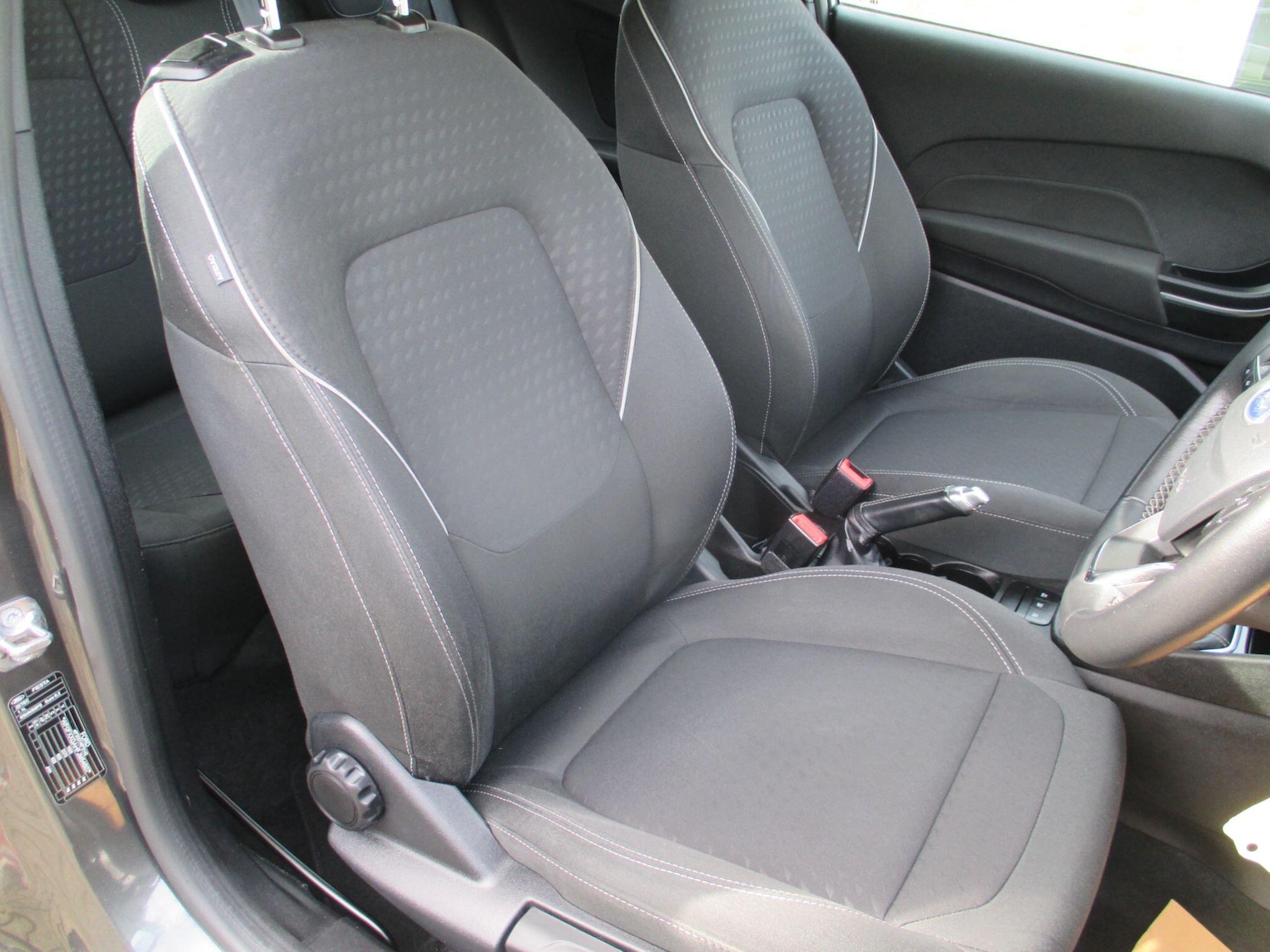 Used Ford Fiesta 2018 for sale - 76348972: Photo 23