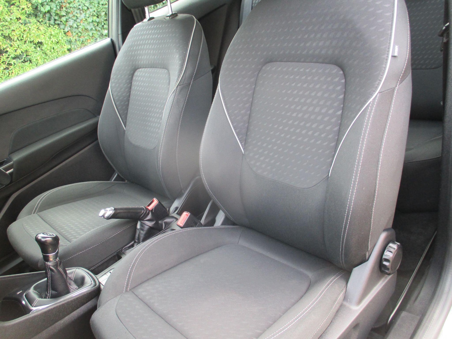 Used Ford Fiesta 2018 for sale - 76348972: Photo 26