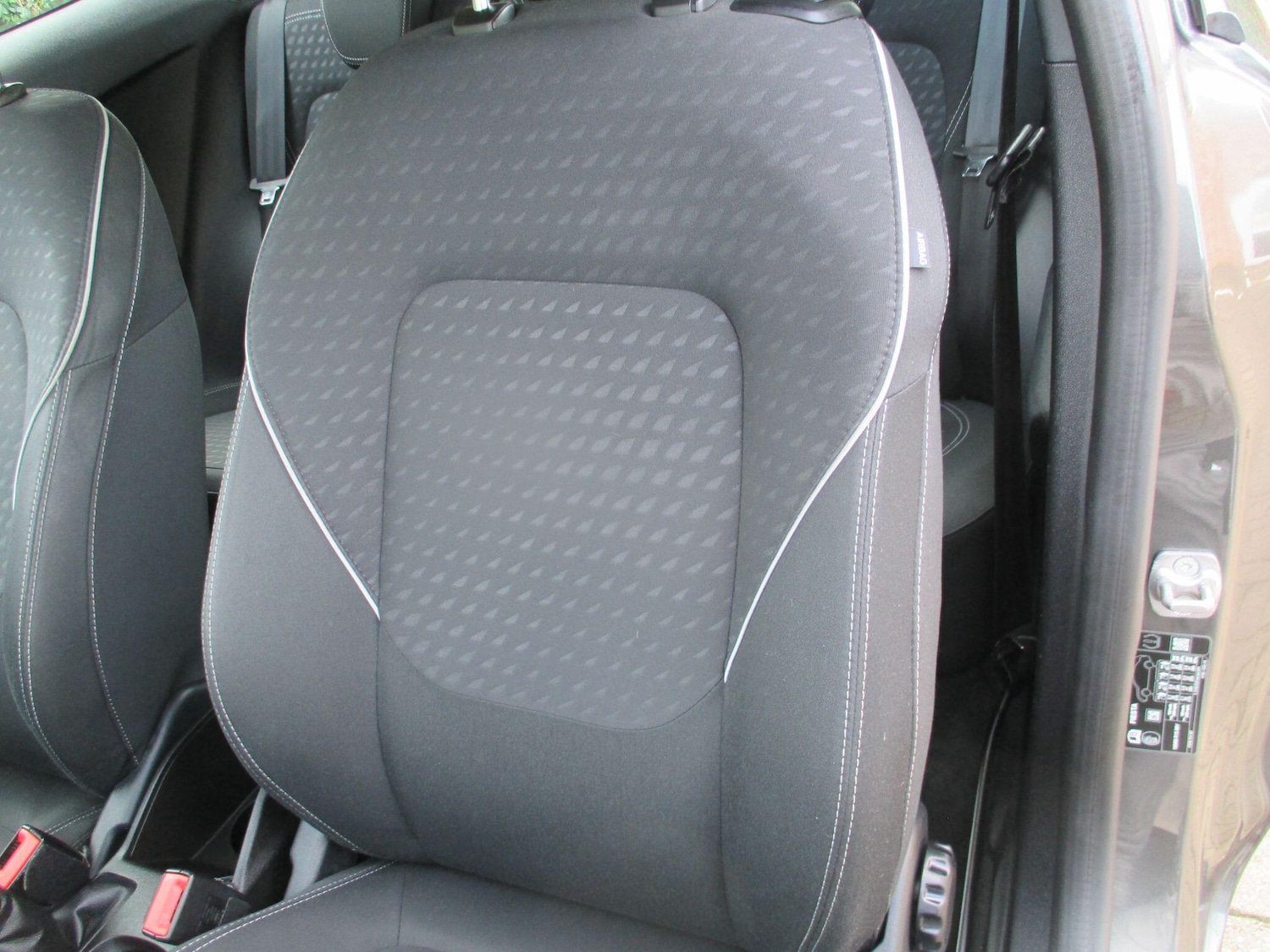 Used Ford Fiesta 2018 for sale - 76348972: Photo 28