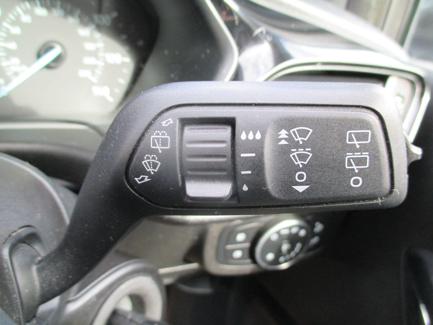 Used Ford Fiesta 2018 for sale - 76348972: Photo 37