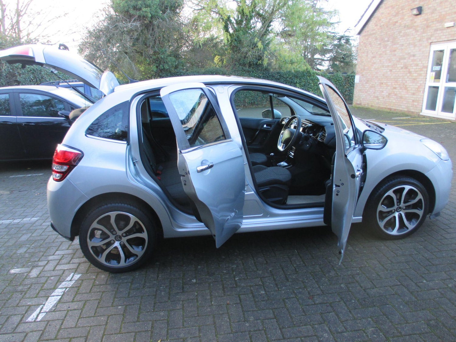 Used Citroen C3 2016 for sale - 76752422: Photo 9