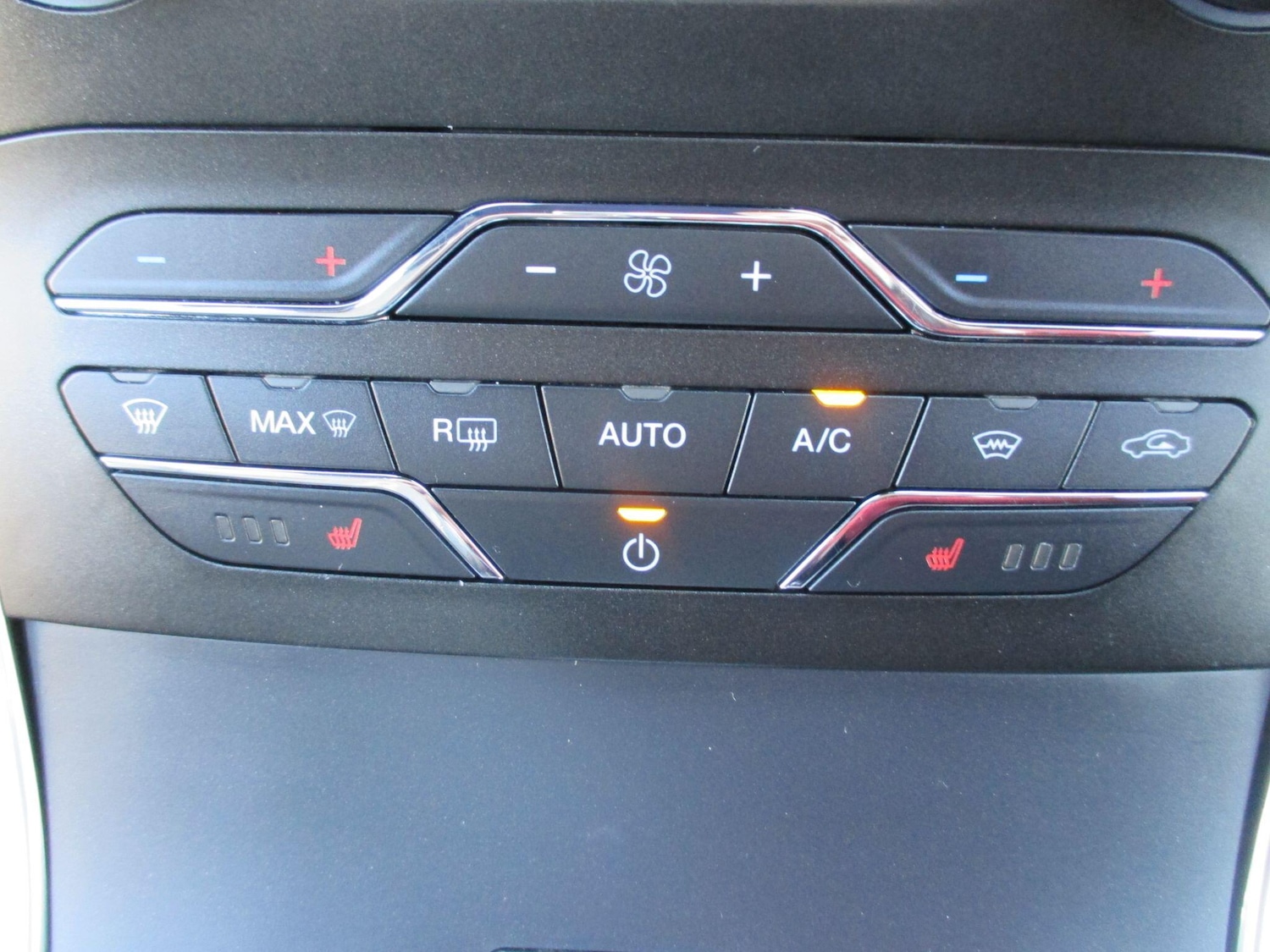 Used Ford S-Max 2018 for sale - 76912948: Photo 21