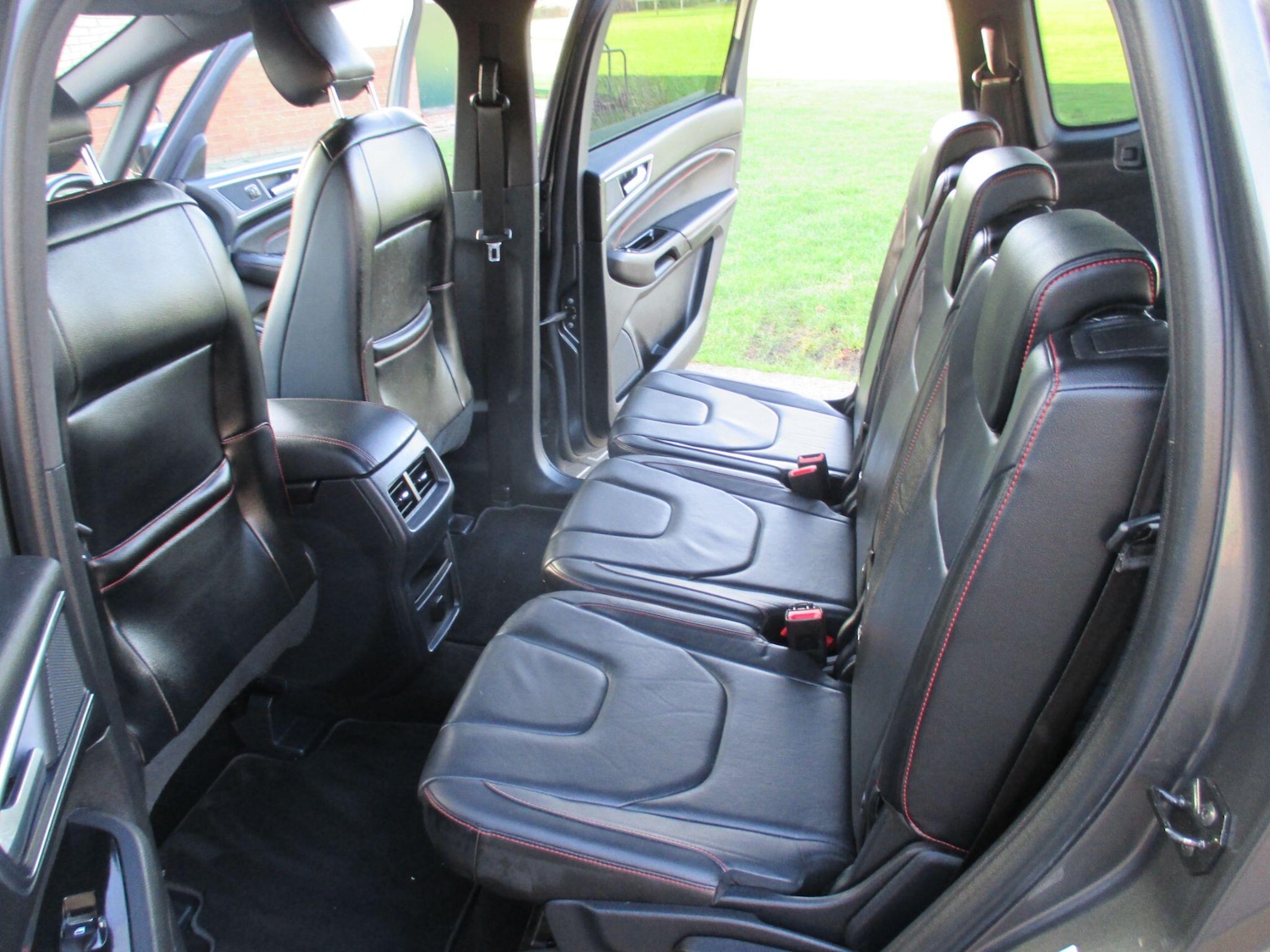 Used Ford S-Max 2018 for sale - 76912948: Photo 30